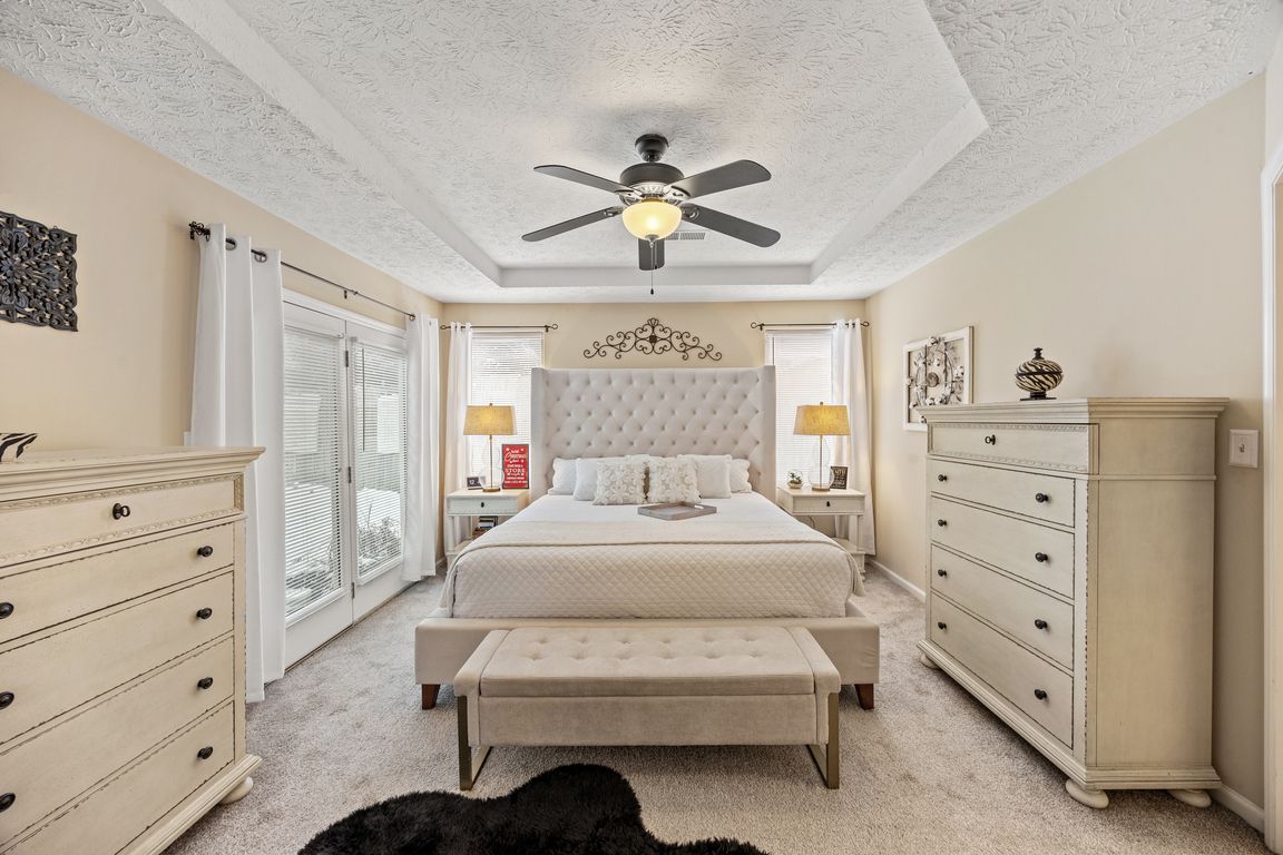 next background image