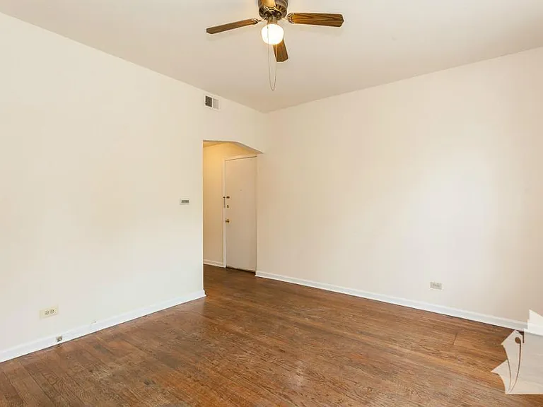 2319 N Kedzie Blvd #2319-1R — Photo 3