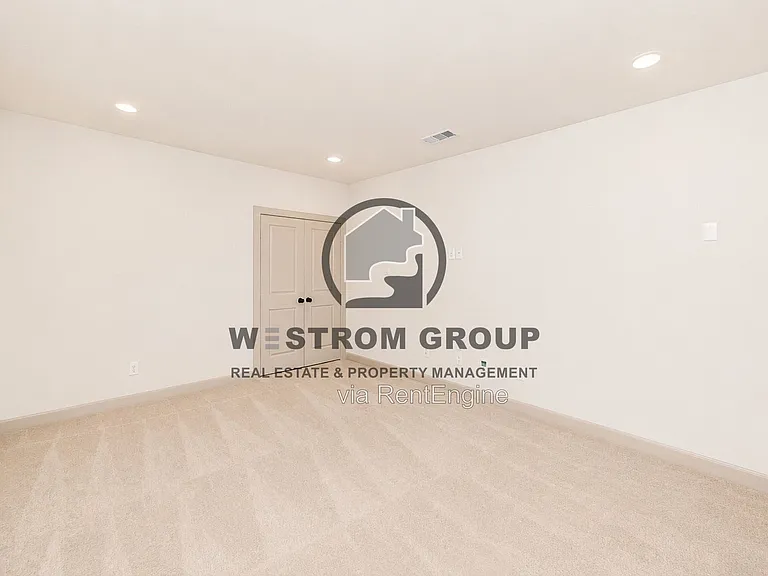 320 Walker Pkwy — Photo 33