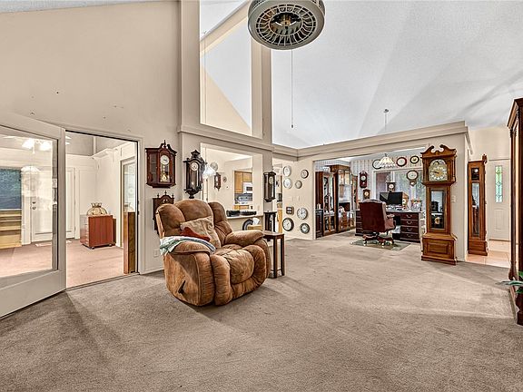 5th image of 43 Huskins Cir