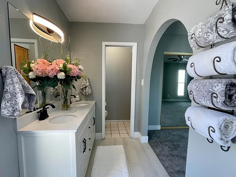 2929 S Estrella Cir — Photo 10