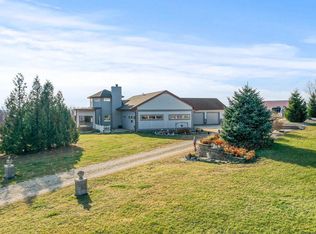2104 S Kessler Rd, Janesville, WI 53548