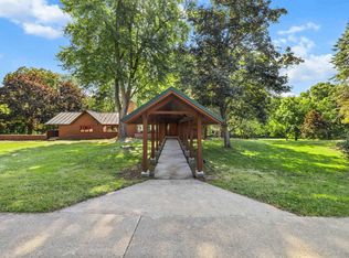 456 456/458 E Chippewa River Rd, Midland, MI 48640