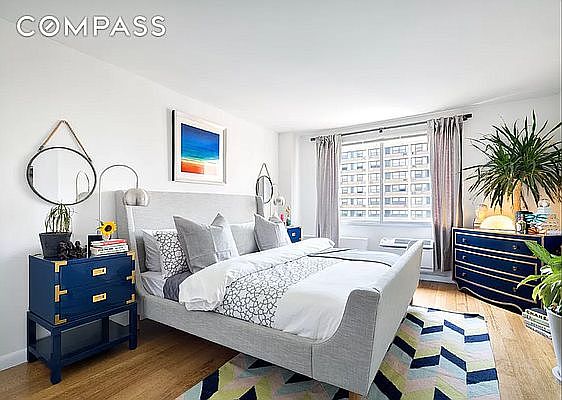 1st image of 95 W 95th St APT 9G