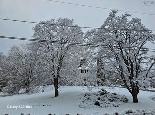 3 Reagh Ave, Middleton, NS B0S 1P0