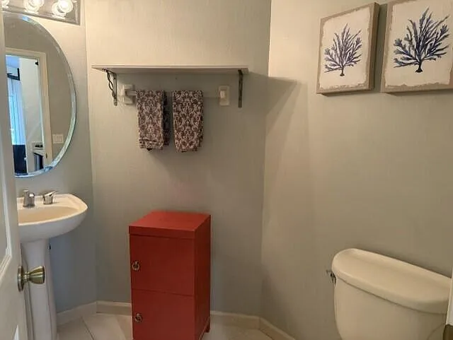 8906 Sandshot Ct #B — Photo 10