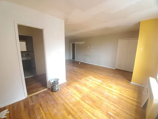 Rented by Smart NY Realty LLC | media 5