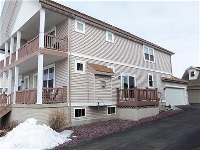 2nd image of 1082 Stonehaven Dr