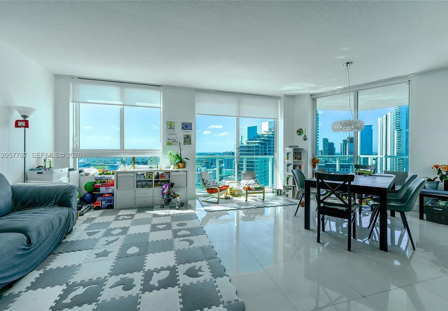 Quantum On The Bay Condo — Photo 3