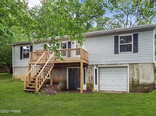 1114 Delaware Ct W, Bushkill, PA 18324