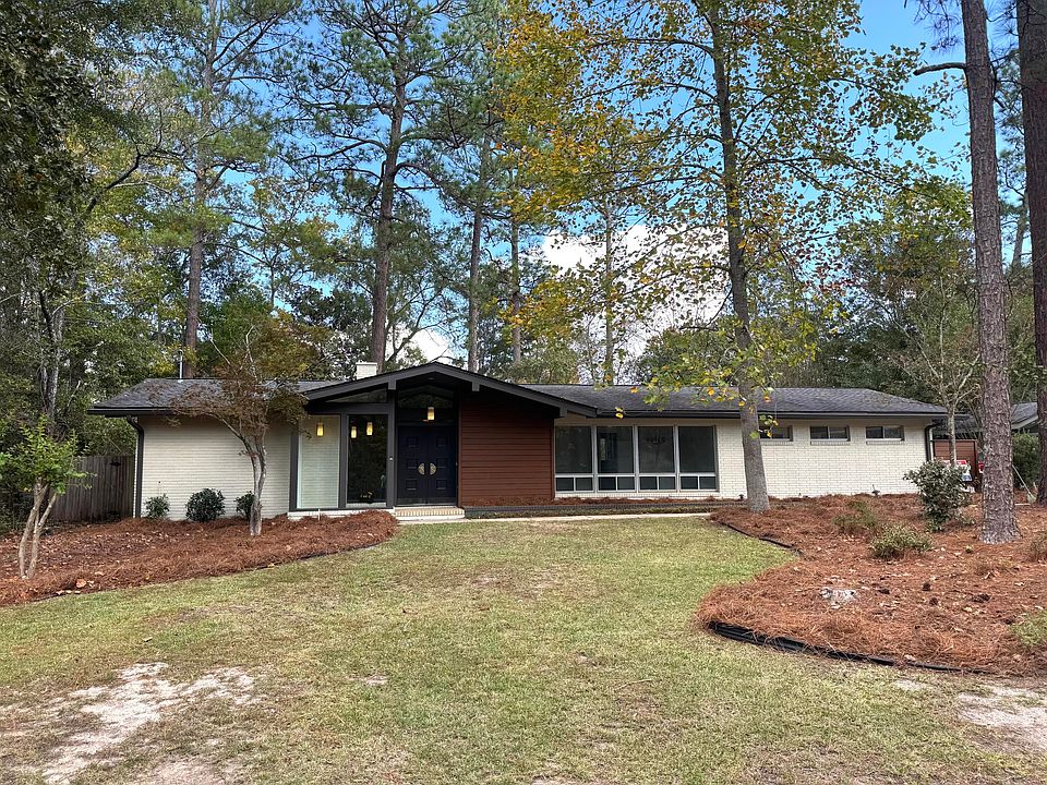 1st image of 602 Longwood Ct