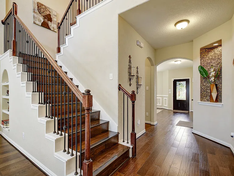 7830 Coolspring Dr — Photo 16