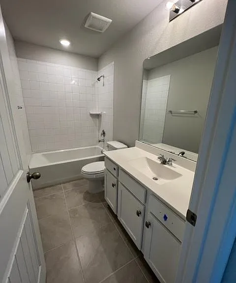 1006 Pinyon Cv — Photo 32