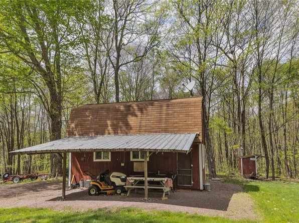 474 Barkley Rd, Addison, PA 15411