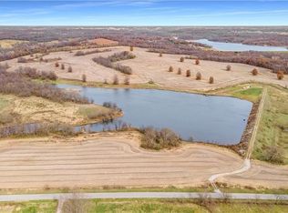 25602 NE 161st St, Kearney, MO 64060