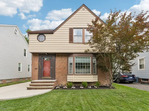 4305 Groveland Rd, University Heights, OH 44118