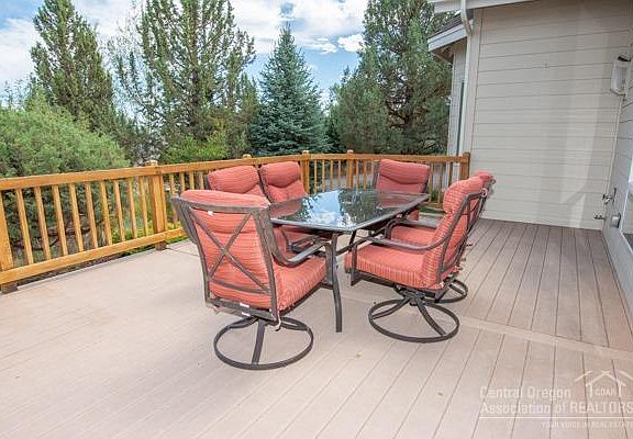 4th image of 7955 Silver Falls Dr