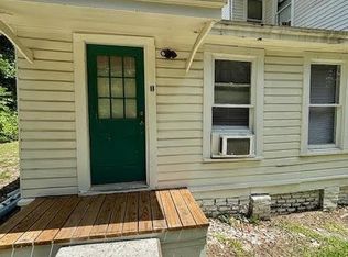 1403 14th St APT 1, Huntsville, TX 77340