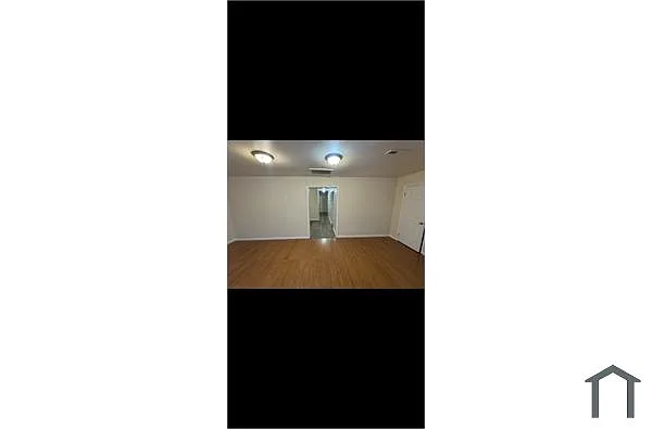 Building Photo - 646 46th St