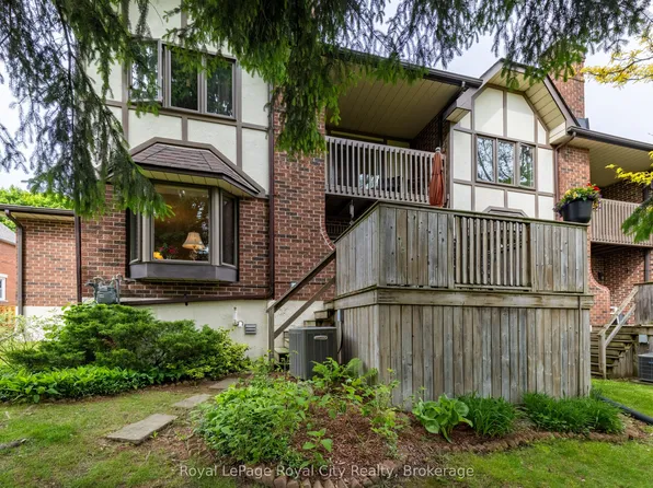 121 Waterloo Ave #101, Guelph, ON N1H 3H9