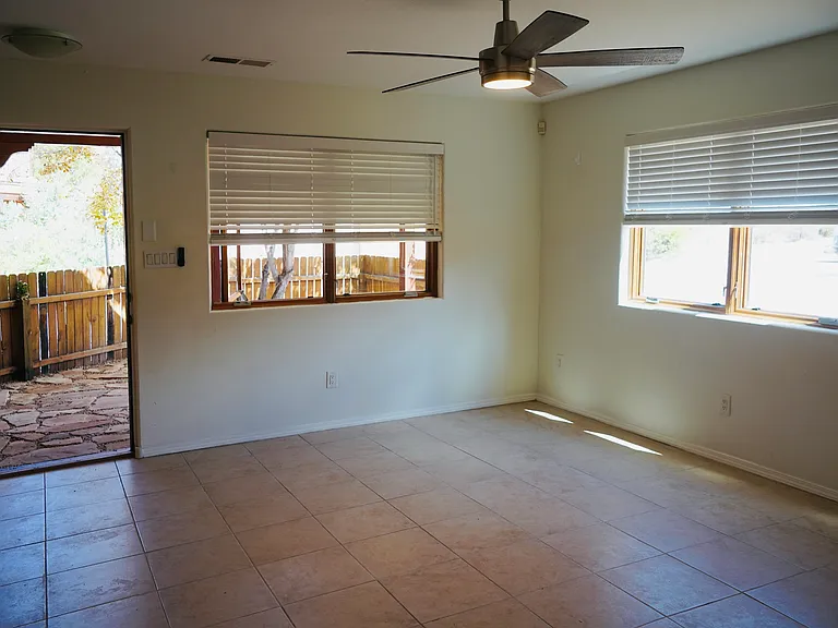 2600 W Zia Rd #U1 — Photo 2