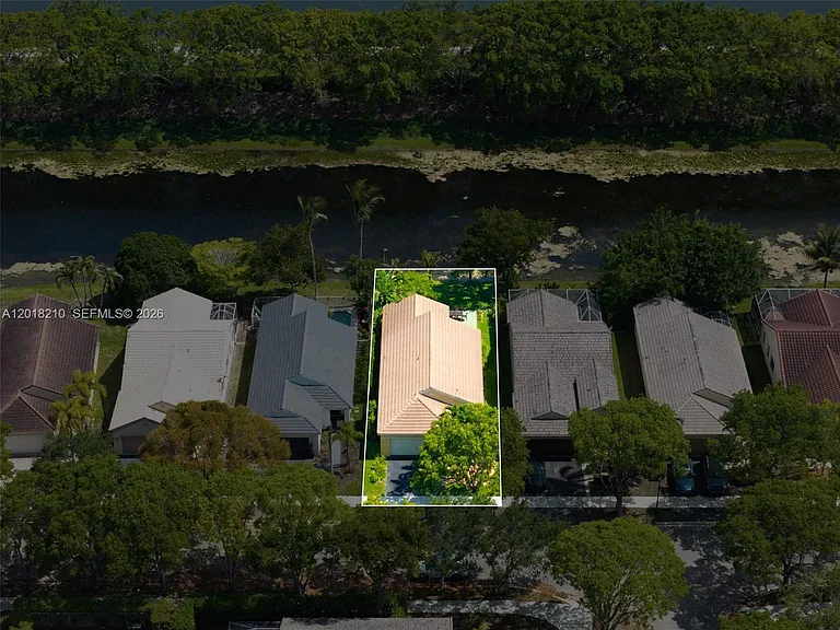 4334 Mahogany Ridge Dr — Photo 1