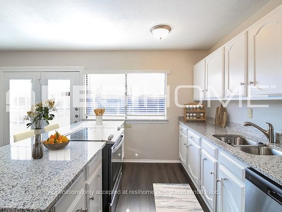 2nd image of 5425 N Colony Blvd