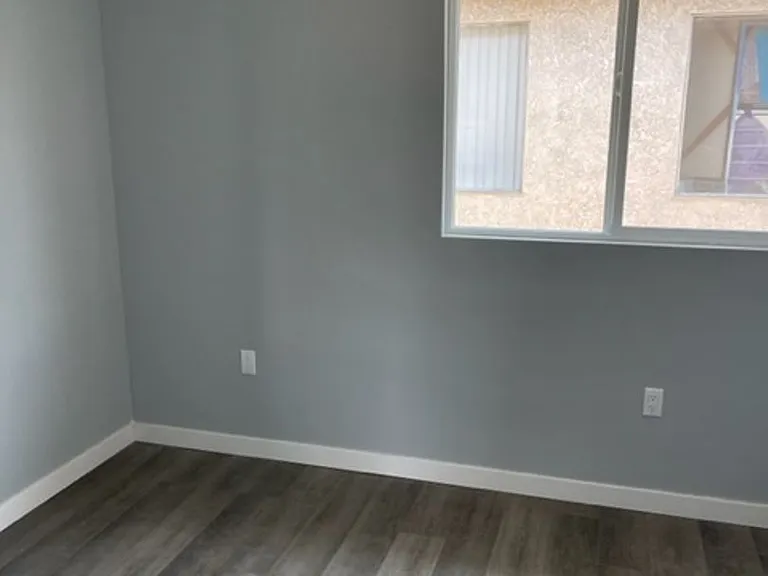 3920 Hillcrest Dr — Photo 17