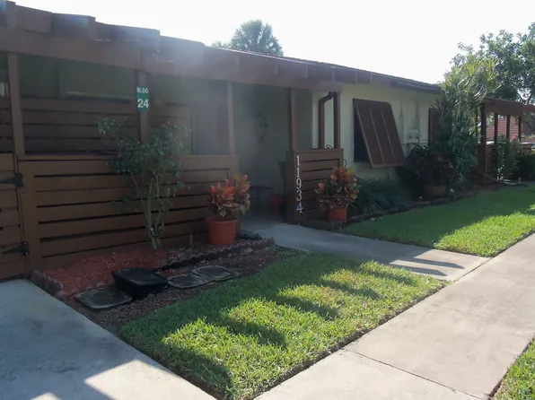 11934 SW 12th Ct, Davie, FL 33325