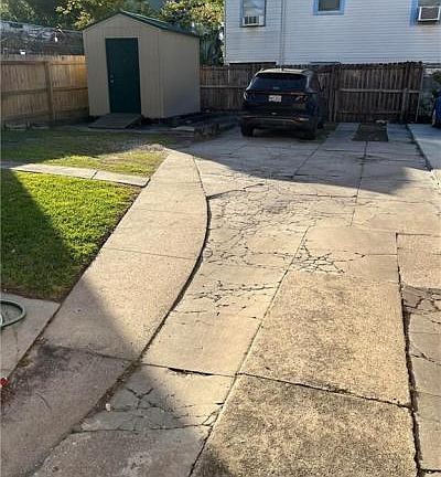 3rd image of 127 N Alexander St