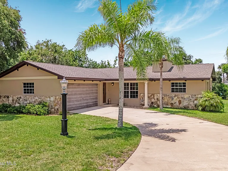 317 Surf Dr — Photo 28