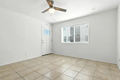 1st Ave Apartments Photo 1