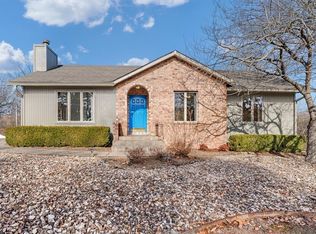 2 Wreay Ln, Bella Vista, AR 72714