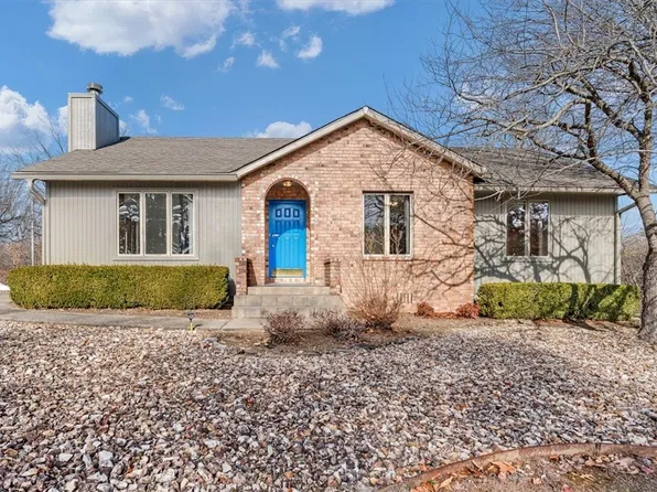 2 Wreay Ln, Bella Vista, AR 72714