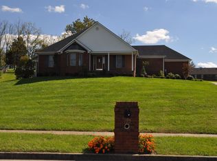 129 Creekside Dr, Danville, KY 40422
