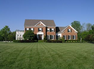 7913 Creek Hollow Rd, Blacklick, OH 43004