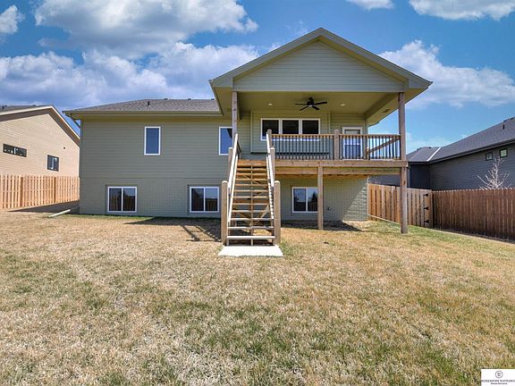 3rd image of 2704 N 191st Ave