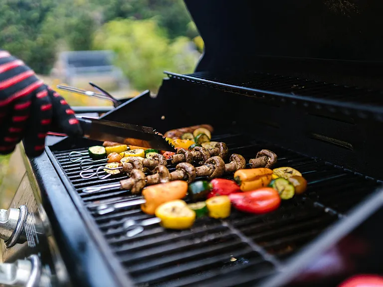 Community BBQ & Picnic Spaces | Fountains at Emerald Park