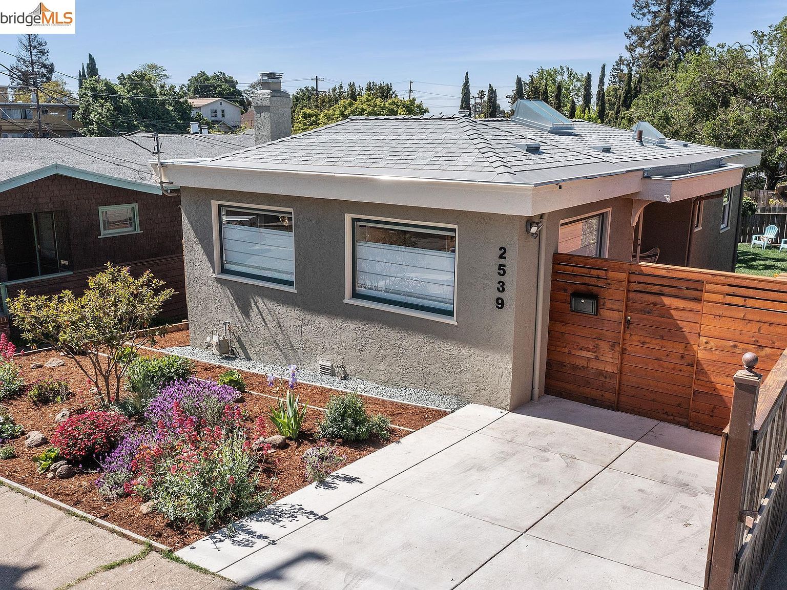 2539 Damuth St, Oakland, CA 94602 Zillow