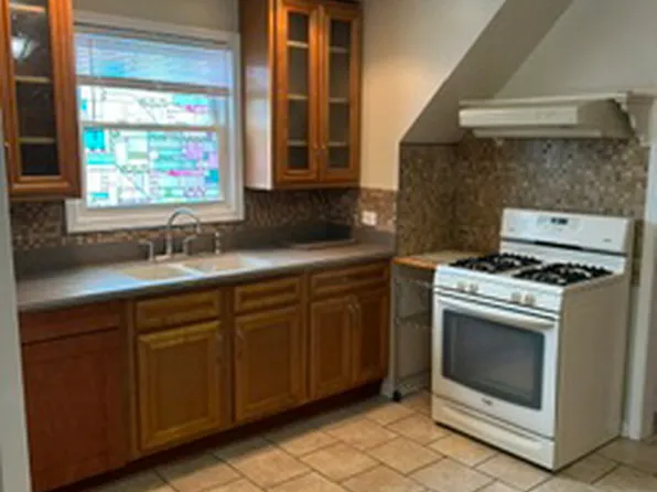5439 N Neenah Ave #2, Chicago, IL 60656