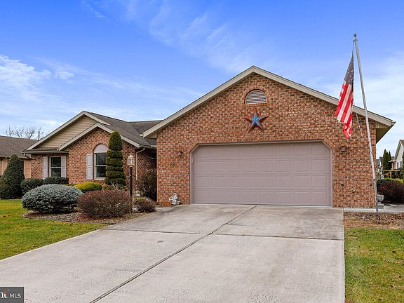 2nd image of 56 Parkwood Dr