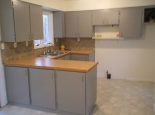 420 Pitt Ln, Midland, MI 48640