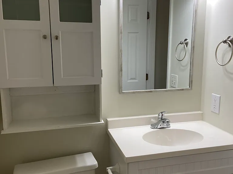 216 Trillingham Ln — Photo 11