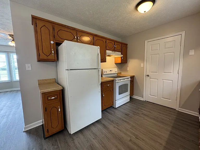 116 Grant Ave — Photo 4