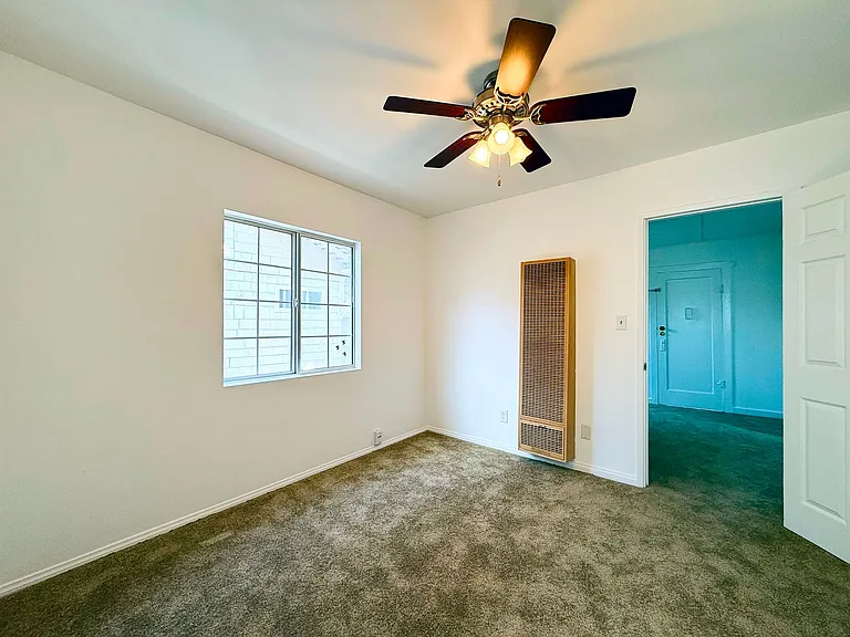 4661 Newport Ave — Photo 5