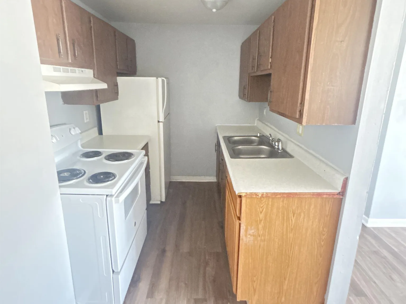 423 Briarwood Avenue - 9 — Photo 4