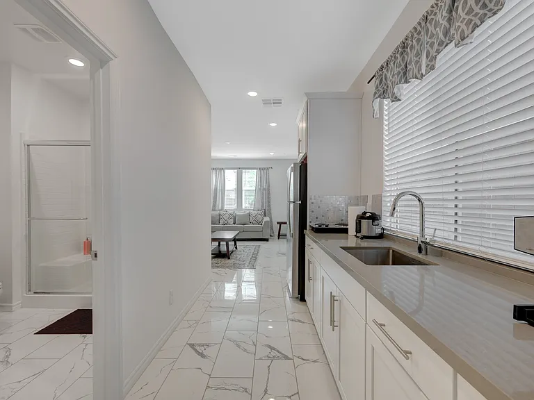 293 Mount Langley St #B — Photo 22