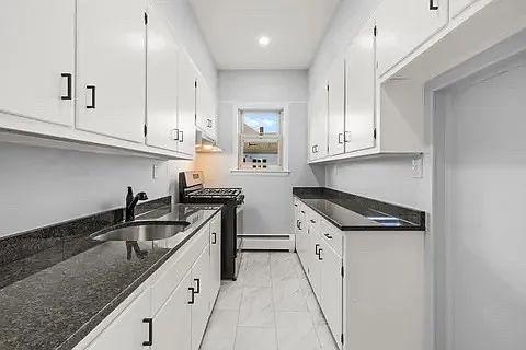 29 Winsper St #2 — Photo 5