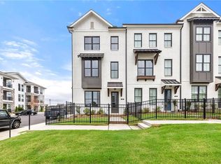 532 Healy Dr, Cumming, GA 30040