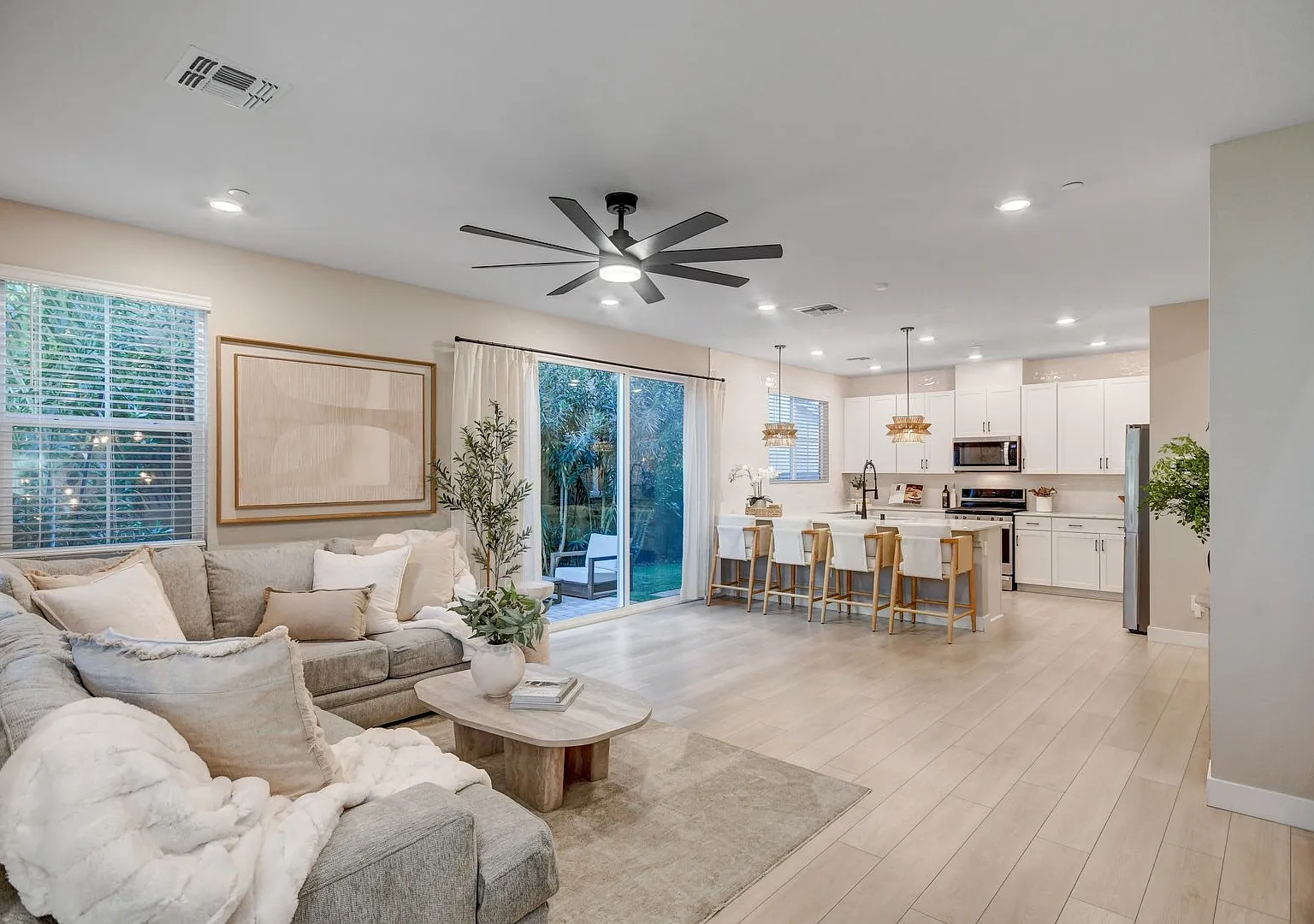 Designer Organic-Modern Dream Home In The Heart Of Inspirada Now Available For Rent! — Photo 1